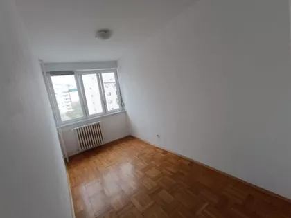 Jovana Rajića | 4zida.rs