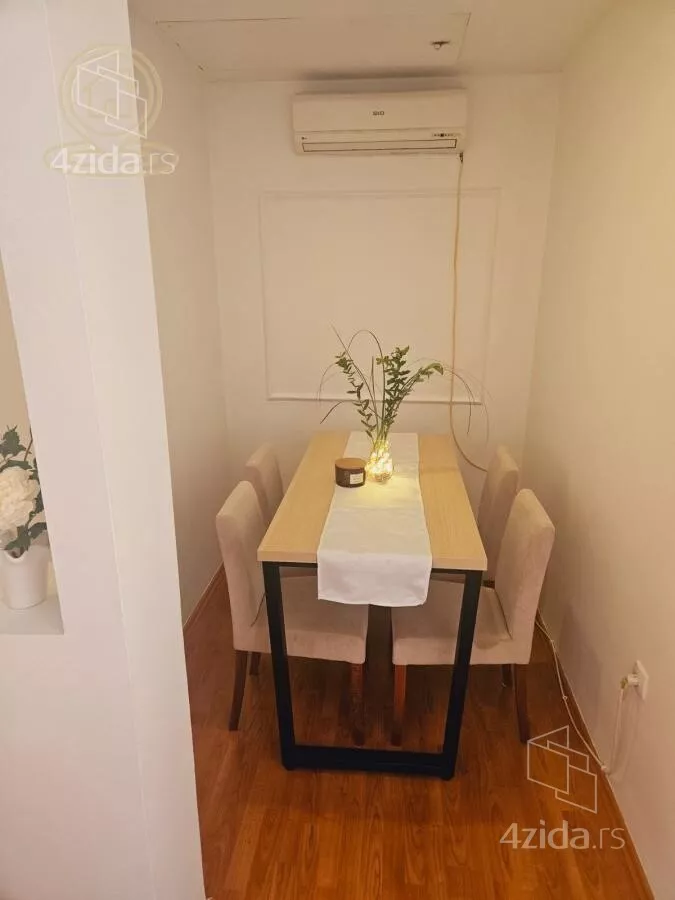 Petosoban stan | 4zida