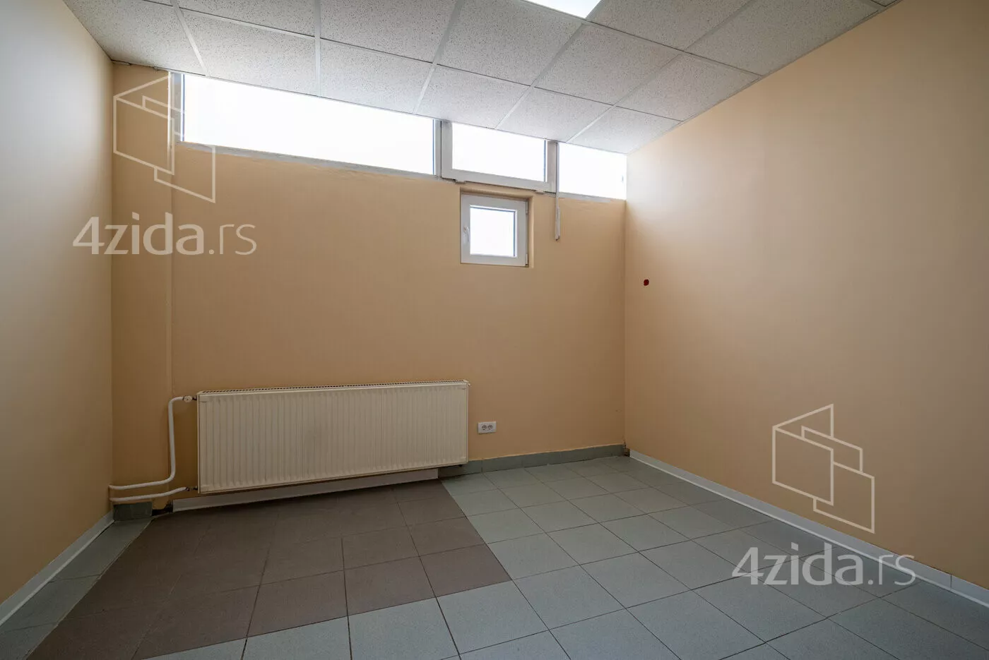 Poslovna zgrada | 4zida