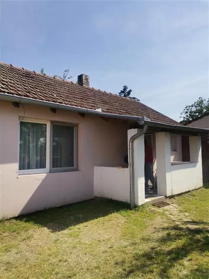Mali Bajmok | 4zida.rs