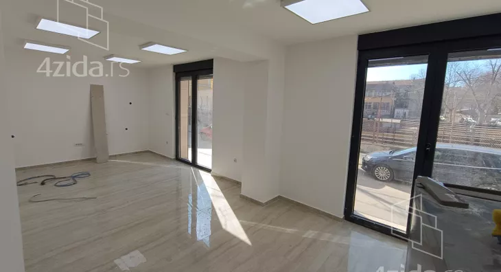 Poslovni prostor | 4zida