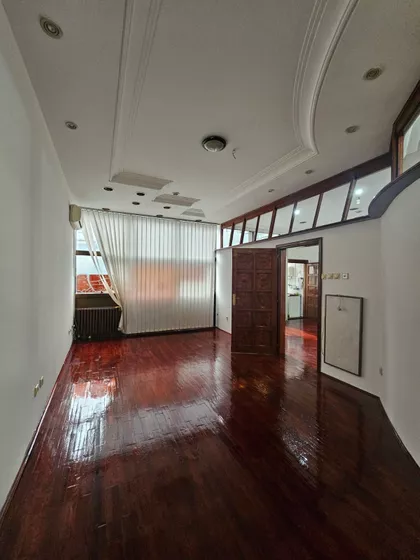 Palmira Toljatija 5 | 4zida.rs