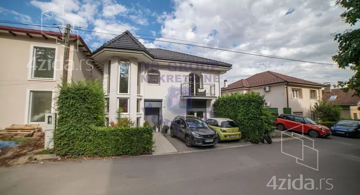 3-etažna kuća | 4zida