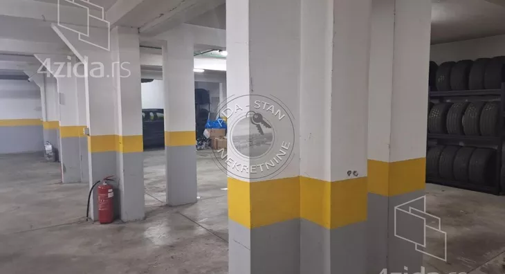 Petosoban stan | 4zida