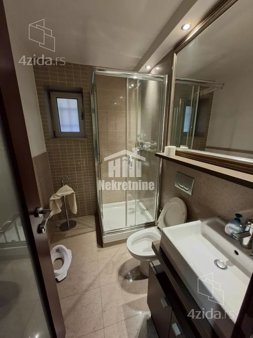 4-etažna kuća | 4zida