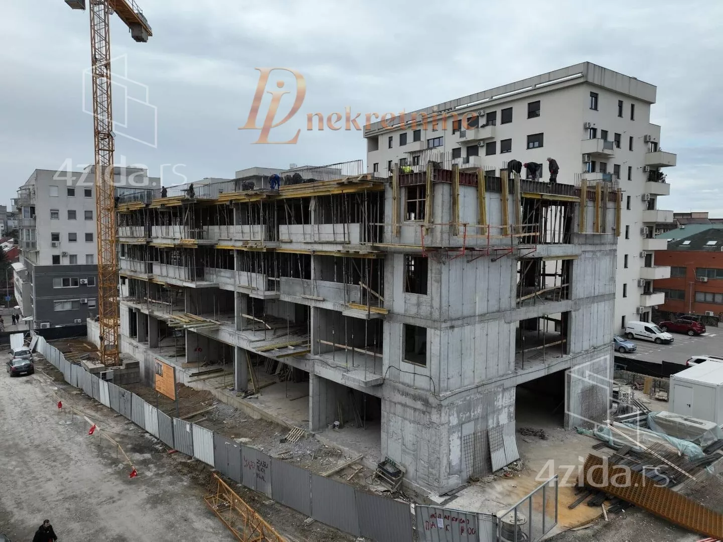 Troiposoban stan | 4zida