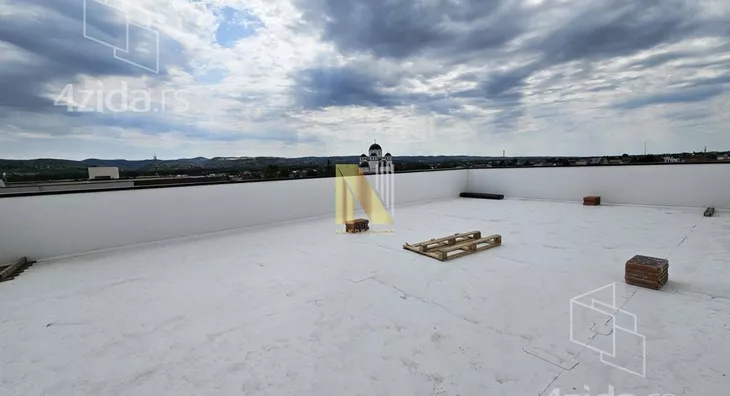 Petosoban stan | 4zida