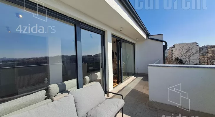 Petosoban stan | 4zida