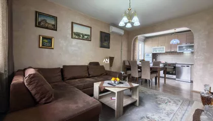 Dr Nika Miljanića | 4zida.rs