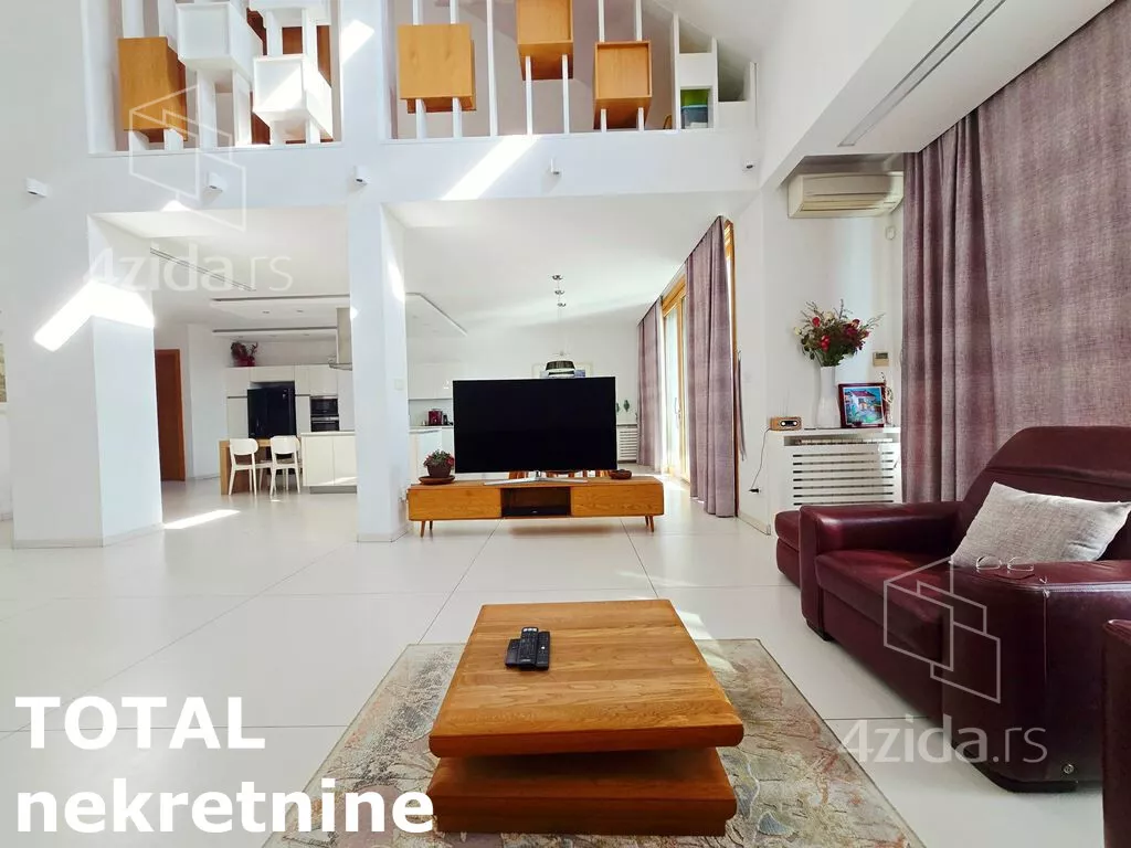 Sedmosoban stan | 4zida