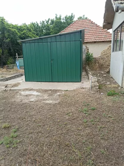 Španskih Boraca 100 | 4zida.rs