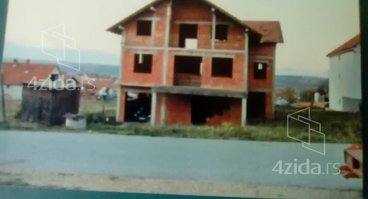3-etažna kuća | 4zida