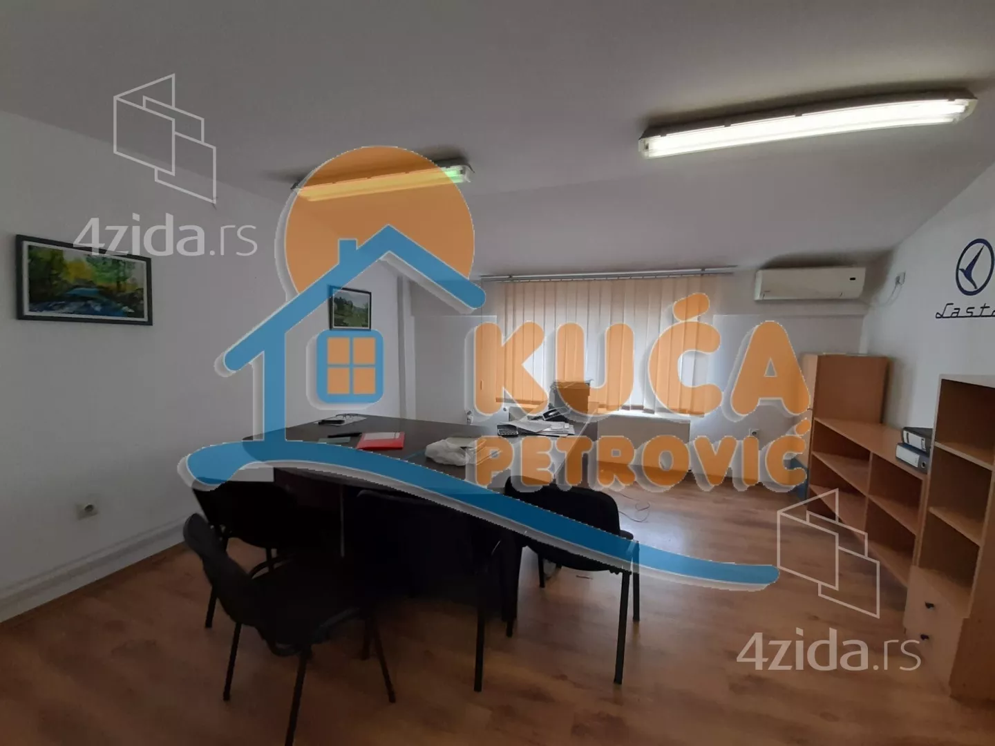 Lokal | 4zida