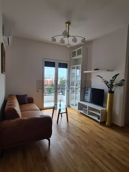 Božane Prpić | 4zida.rs