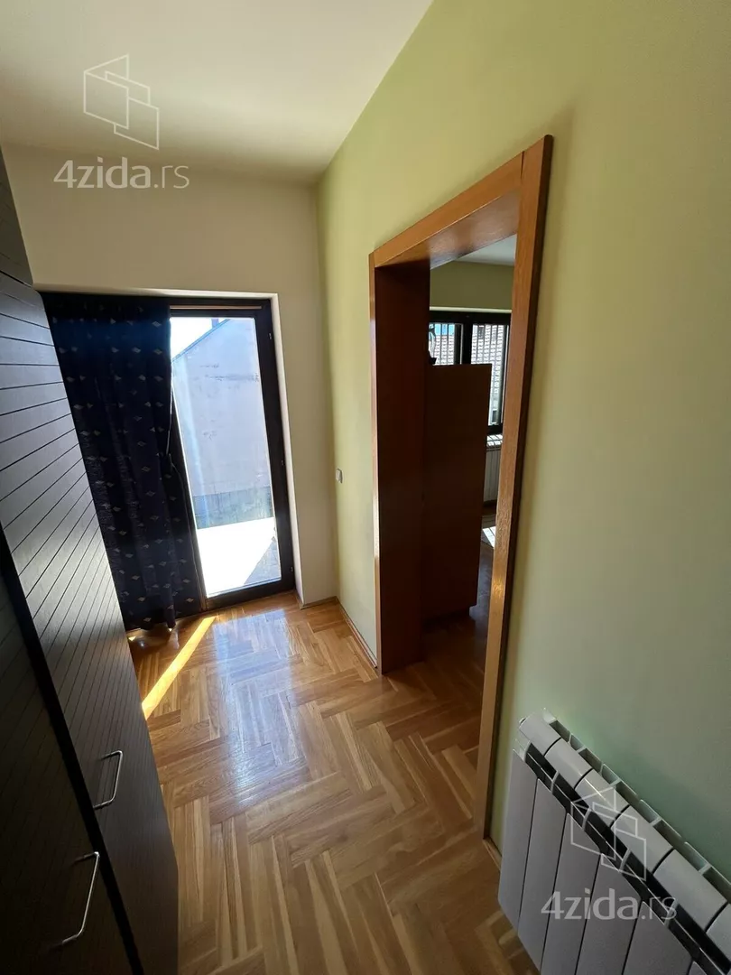 4-etažna kuća | 4zida