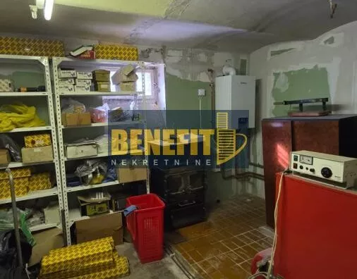 Šestosoban stan | 4zida