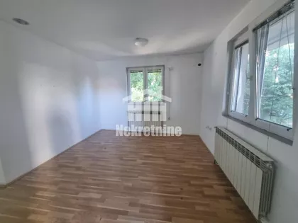 Korbizijeva 7A | 4zida.rs