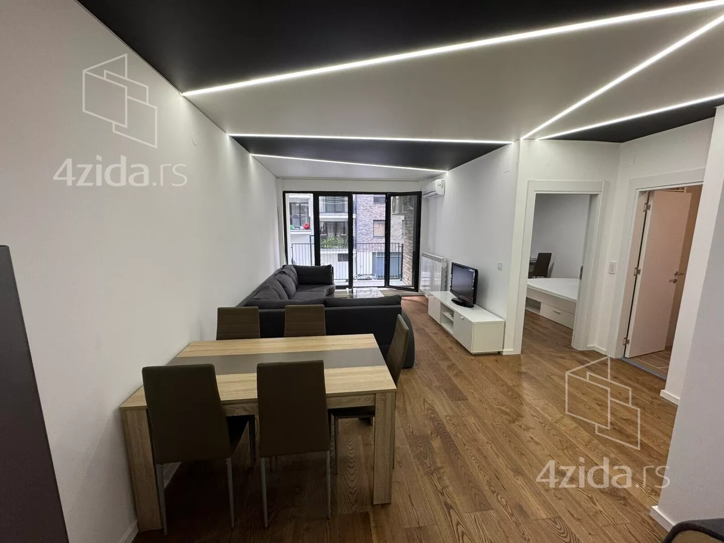 Jednoiposoban stan | 4zida