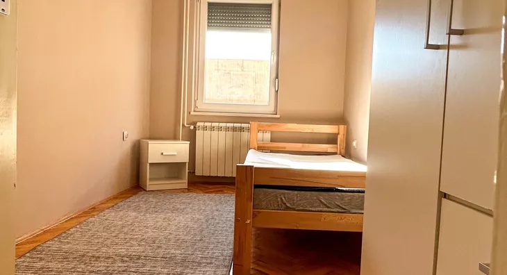 Četvoroiposoban stan | 4zida
