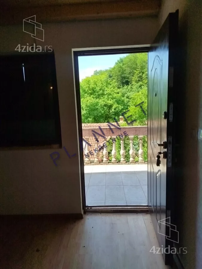 3-etažna kuća | 4zida