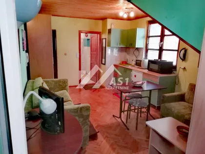 Devet Jugovića | 4zida.rs