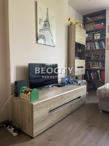 Braće Ribnikar | 4zida.rs