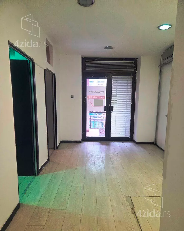 Poslovni prostor | 4zida