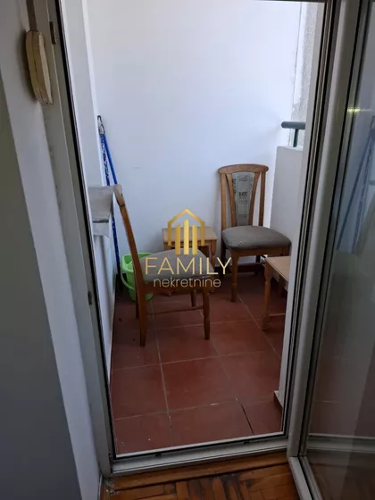 Cara Dušana | 4zida.rs