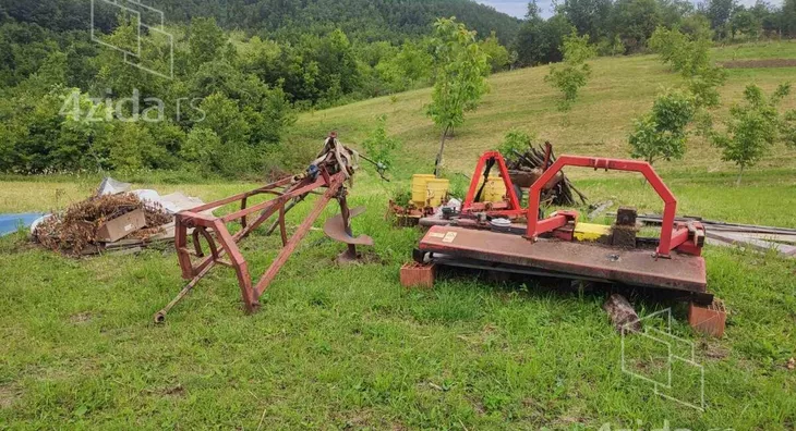 Plac | 4zida