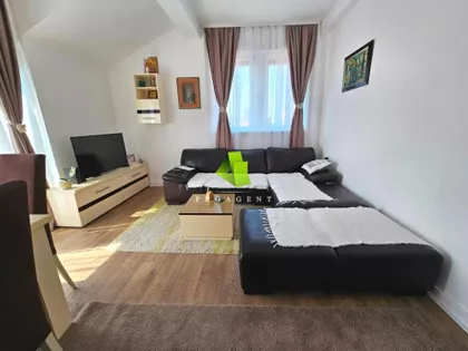 Crveni Pevac | 4zida.rs