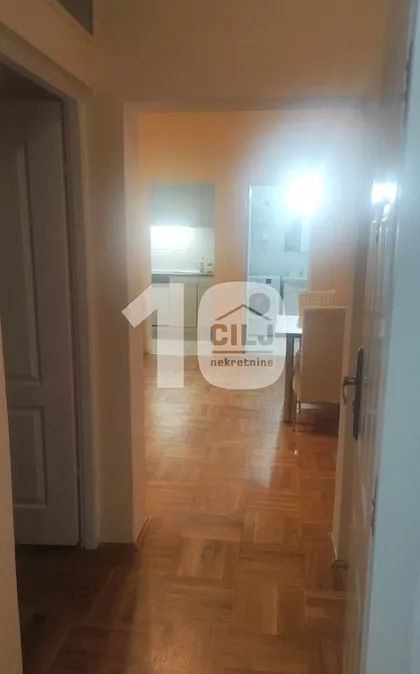 Petra Lubarde | 4zida.rs