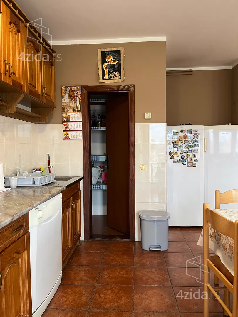 3-etažna kuća | 4zida