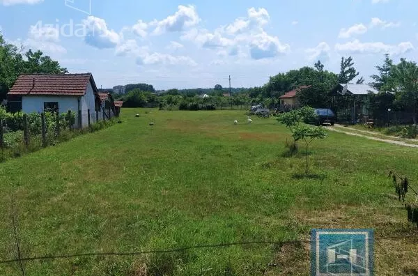 Plac | 4zida