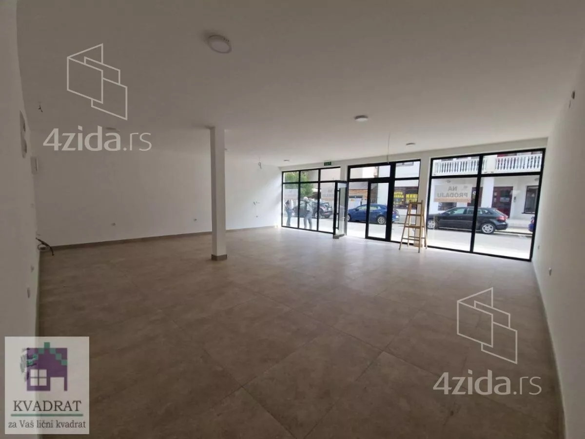 Poslovni prostor | 4zida
