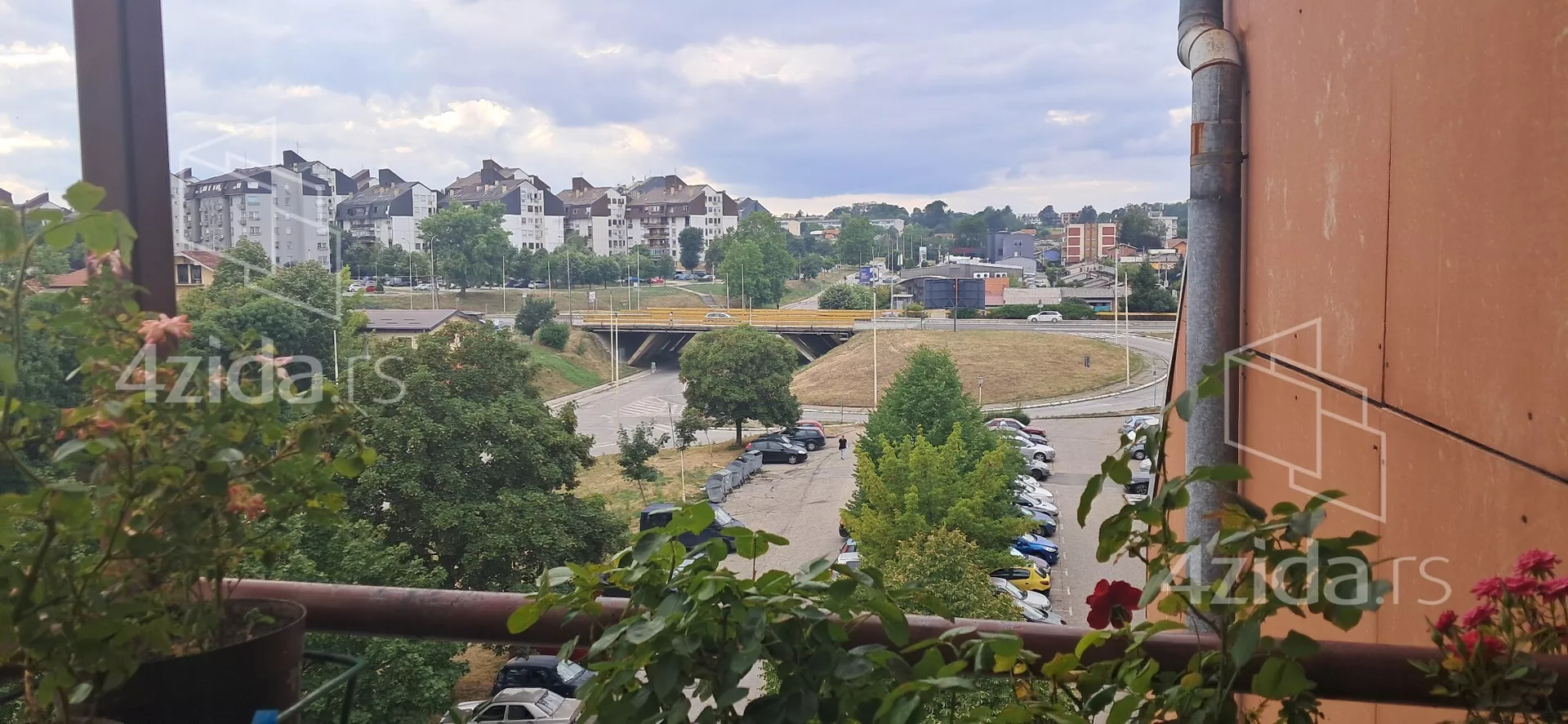 Troiposoban stan | 4zida
