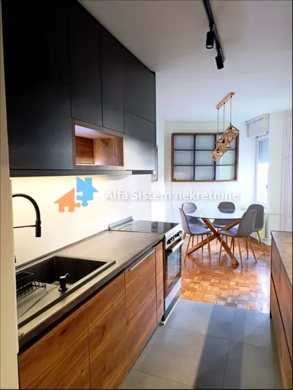 Crveni Krst Vračar | 4zida.rs