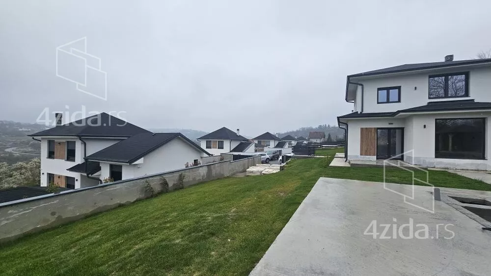 2-etažna kuća | 4zida