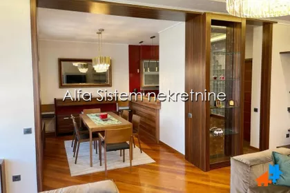 Hram Svetog Save | 4zida.rs