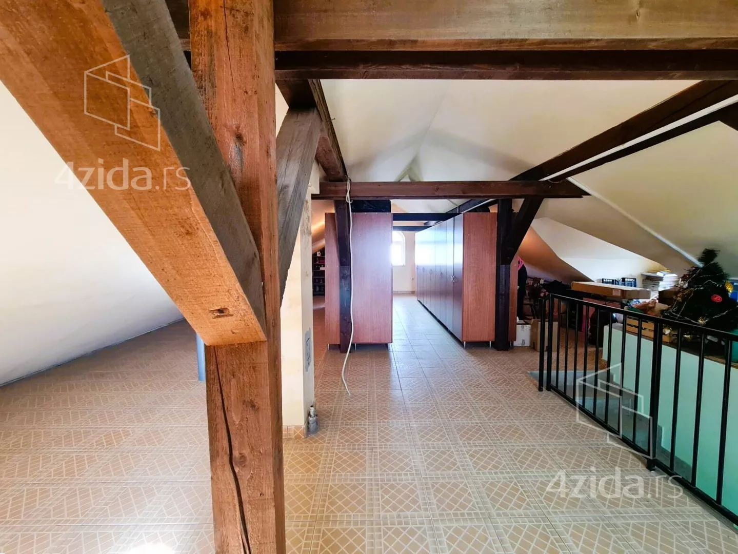 3-etažna kuća | 4zida