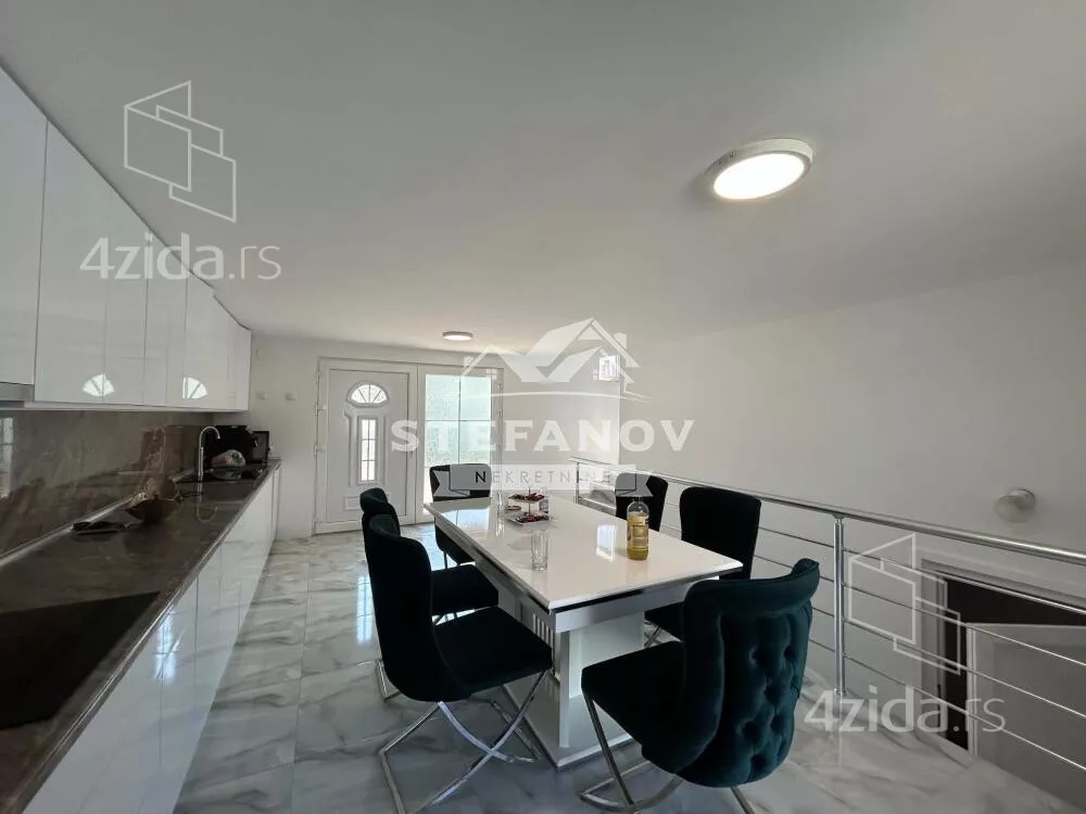 3-etažna kuća | 4zida