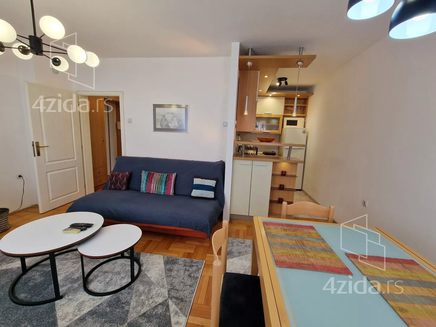 Jednoiposoban stan | 4zida