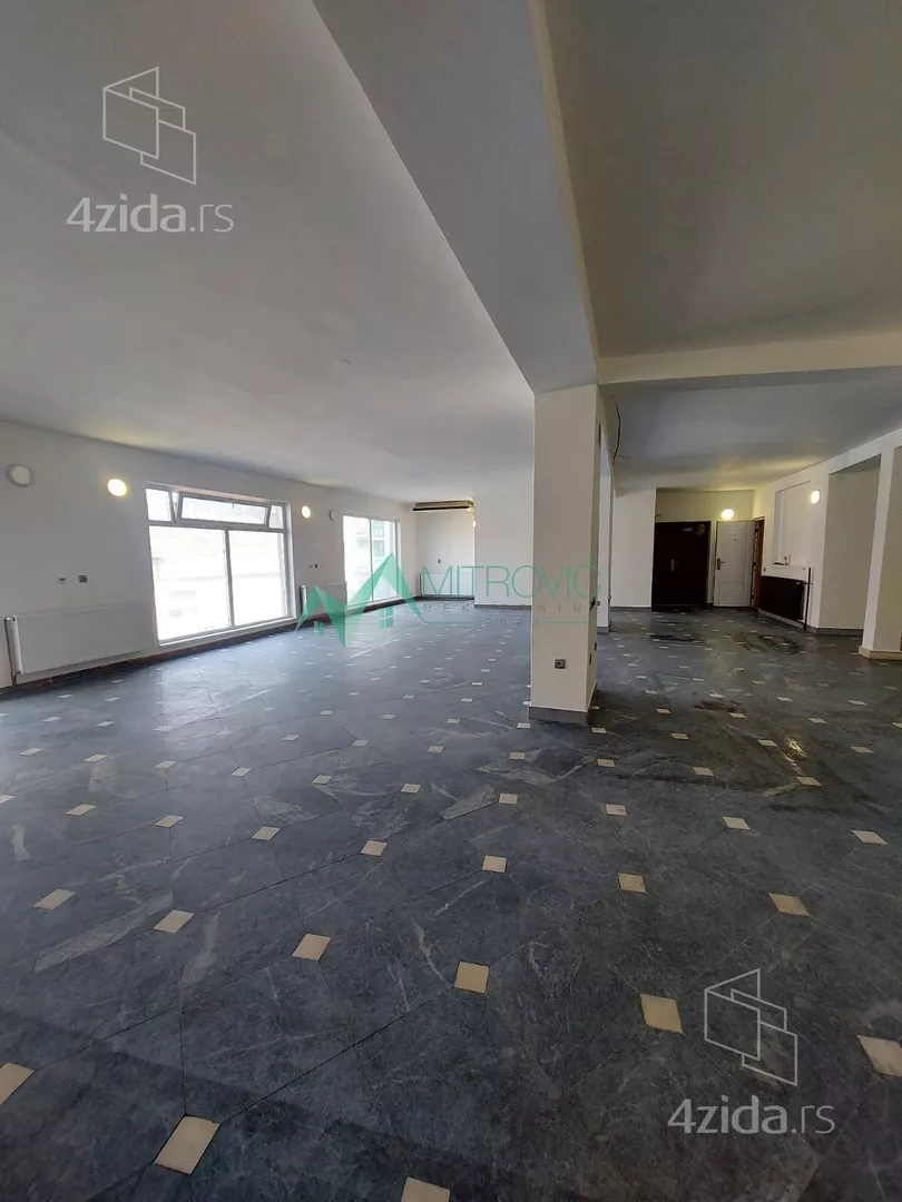 Poslovni prostor | 4zida