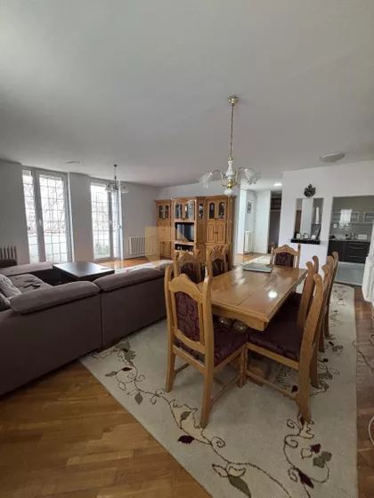 Petra Martinovica | 4zida.rs