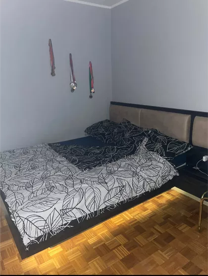 Maksima Gorkog 1 | 4zida.rs