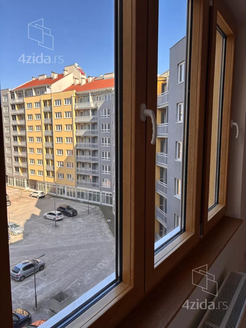 Petosoban stan | 4zida