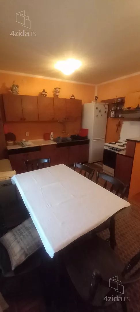 3-etažna kuća | 4zida