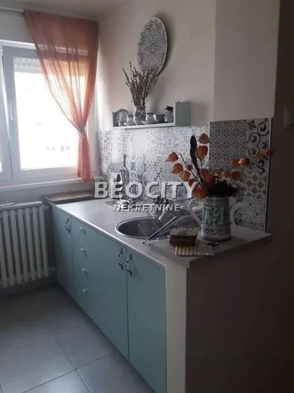 Gagarinova | 4zida.rs