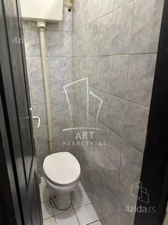 Lokal | 4zida
