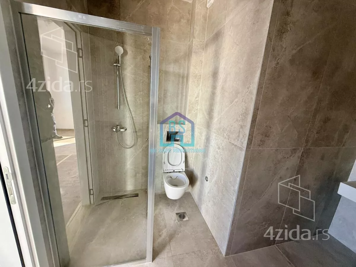 Petosoban stan | 4zida