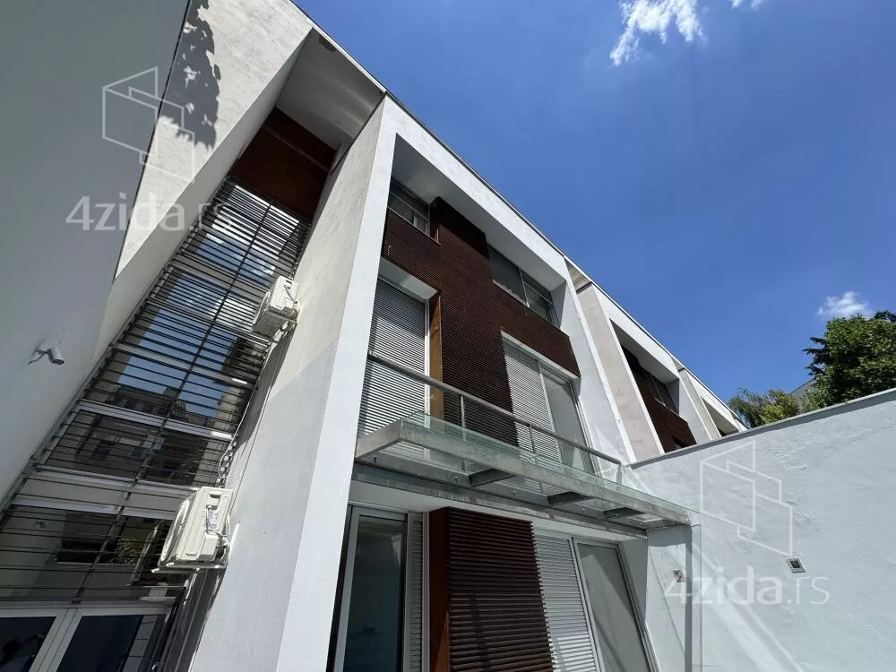 Kuća | 4zida